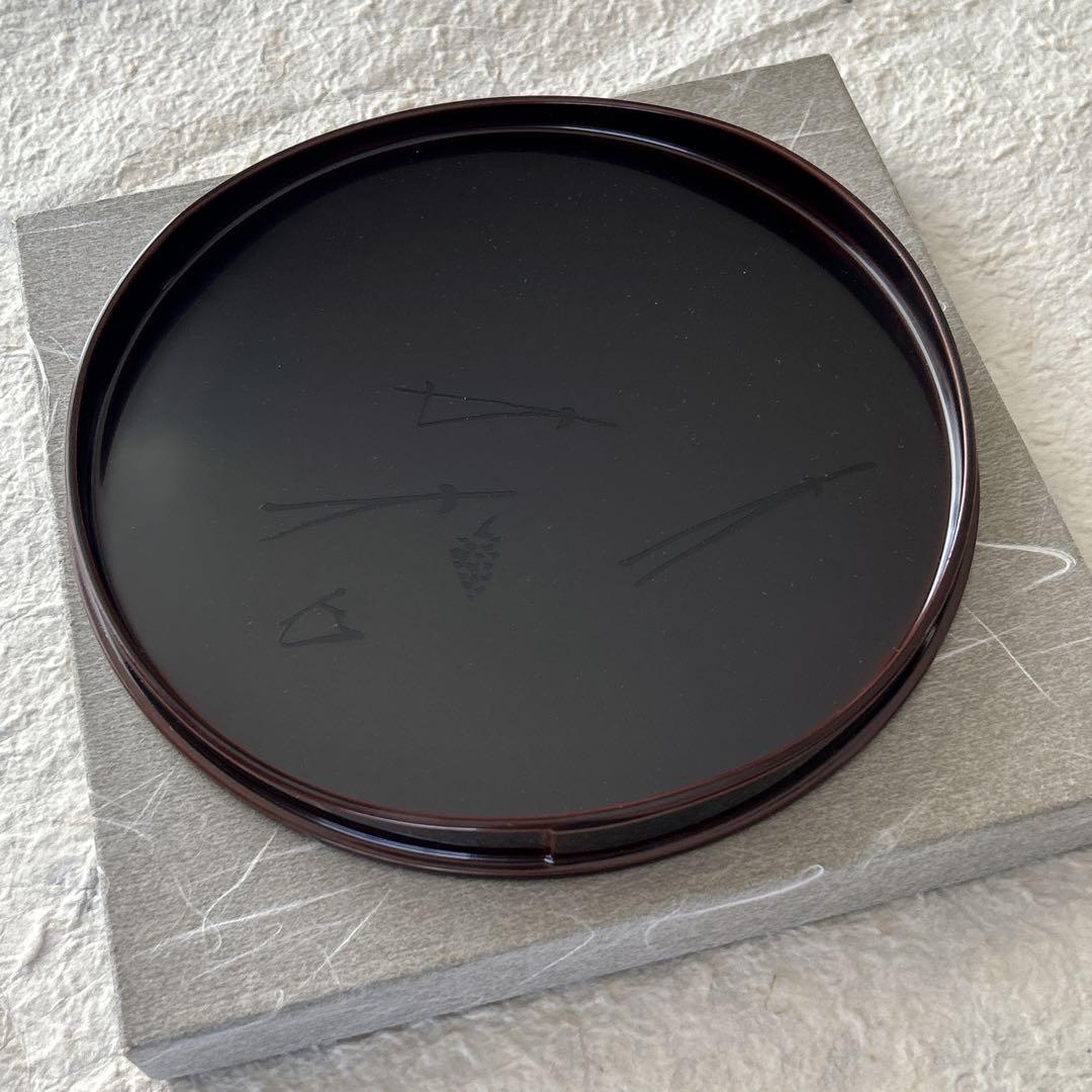 茶道具　干菓子盆　丸盆　松葉　表千家　而妙斎宗匠花押