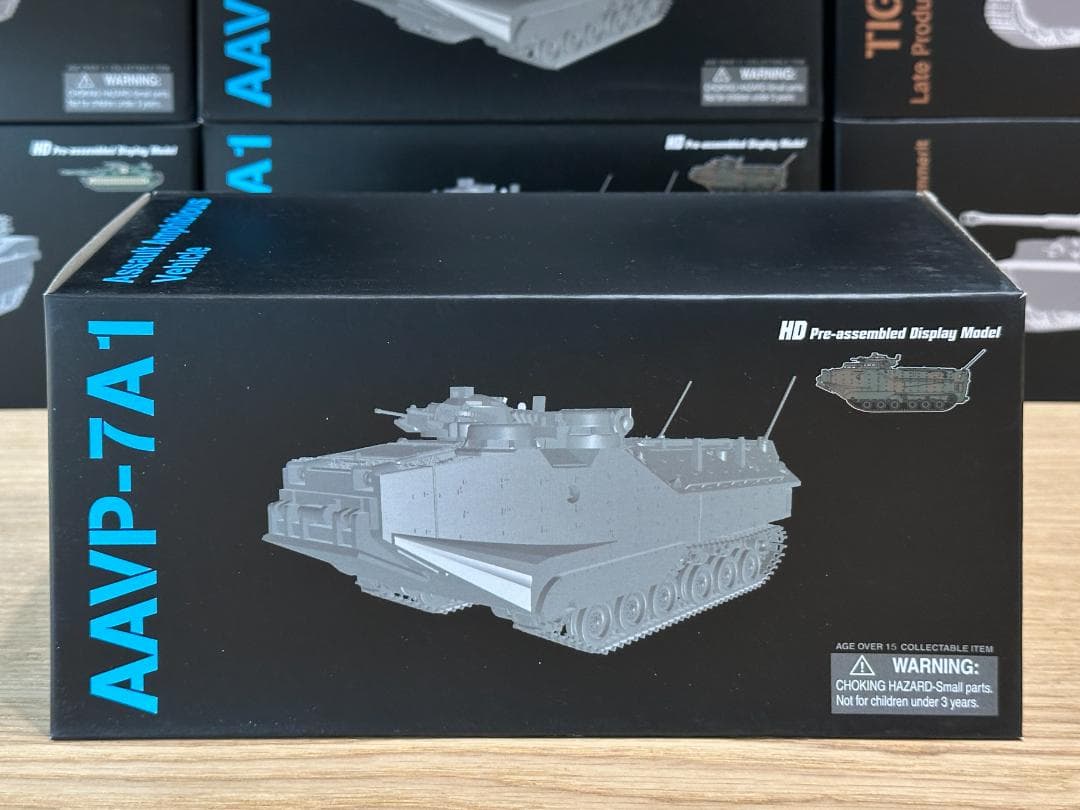 ドラゴン 63020 JGSDF 陸自 AAVP-7A1 水陸両用車 完成品