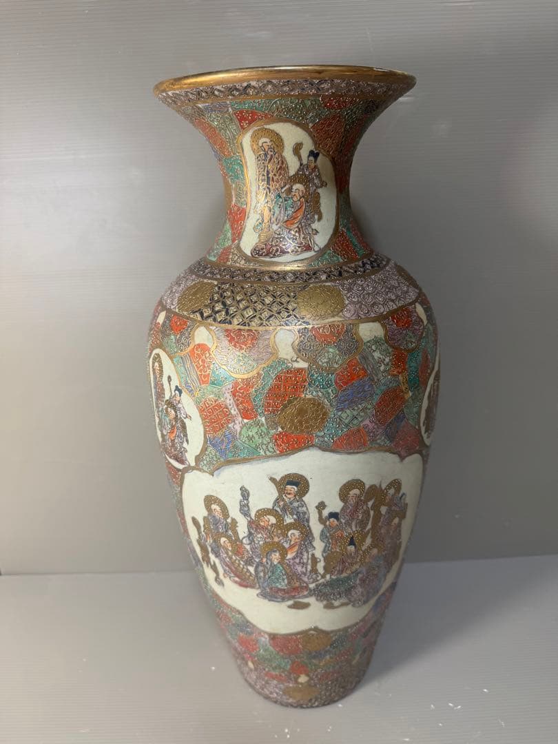 2624 骨董　薩摩焼　金襴手人物文　花瓶　大型　50cm