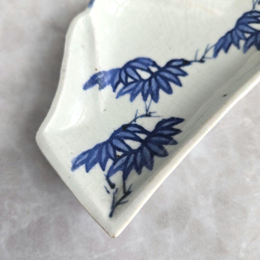 古伊万里　染付　富士山　変形小皿　型紙摺　江戸時代　笹　竹　骨董　アンティーク