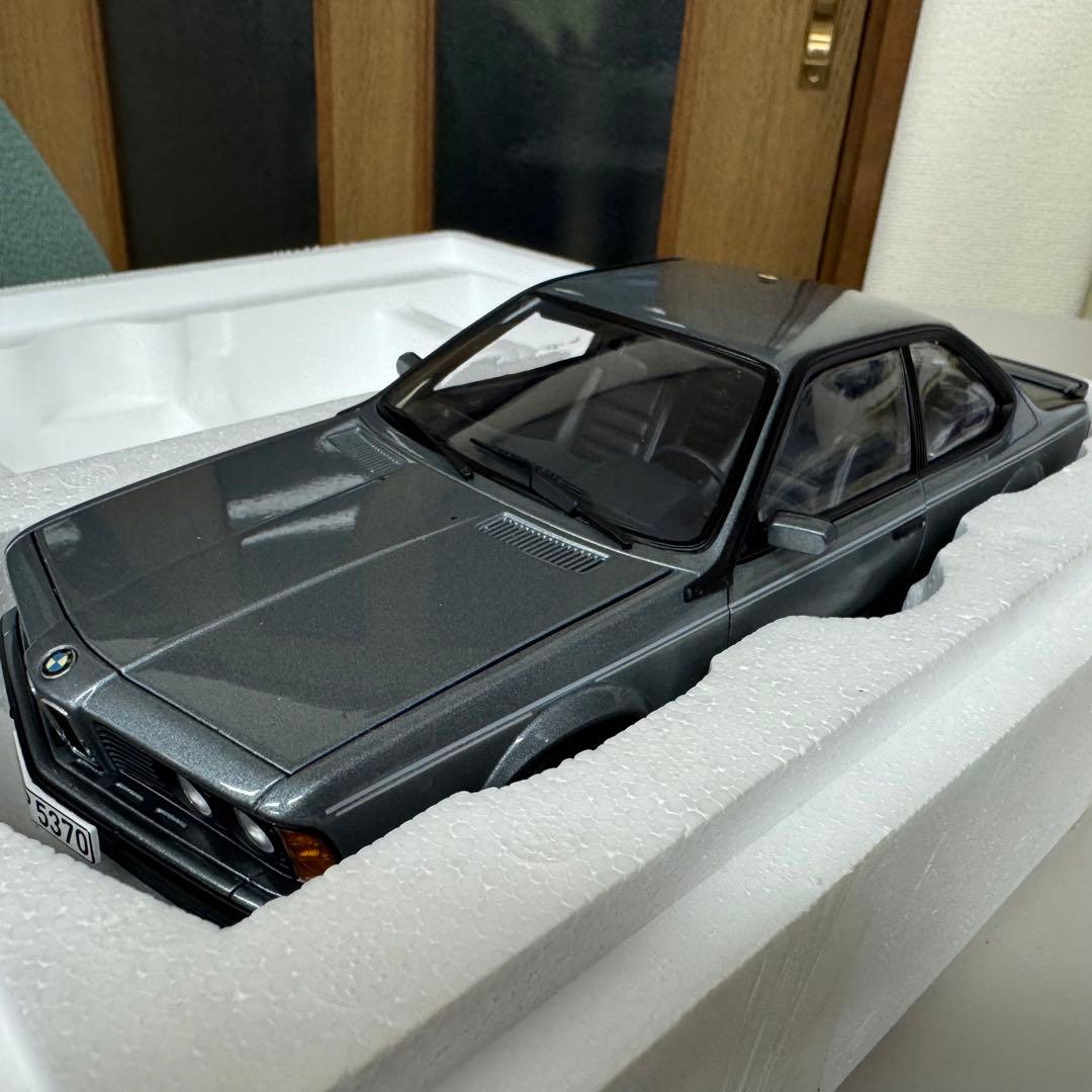 【新品】オートアート BMW M635 CSi Shadow-Line 1/18