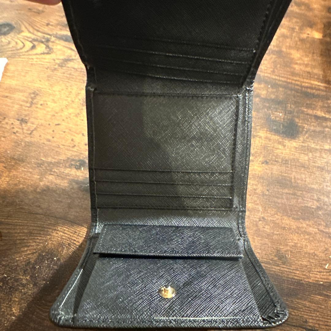 PRADA 三つ折り財布