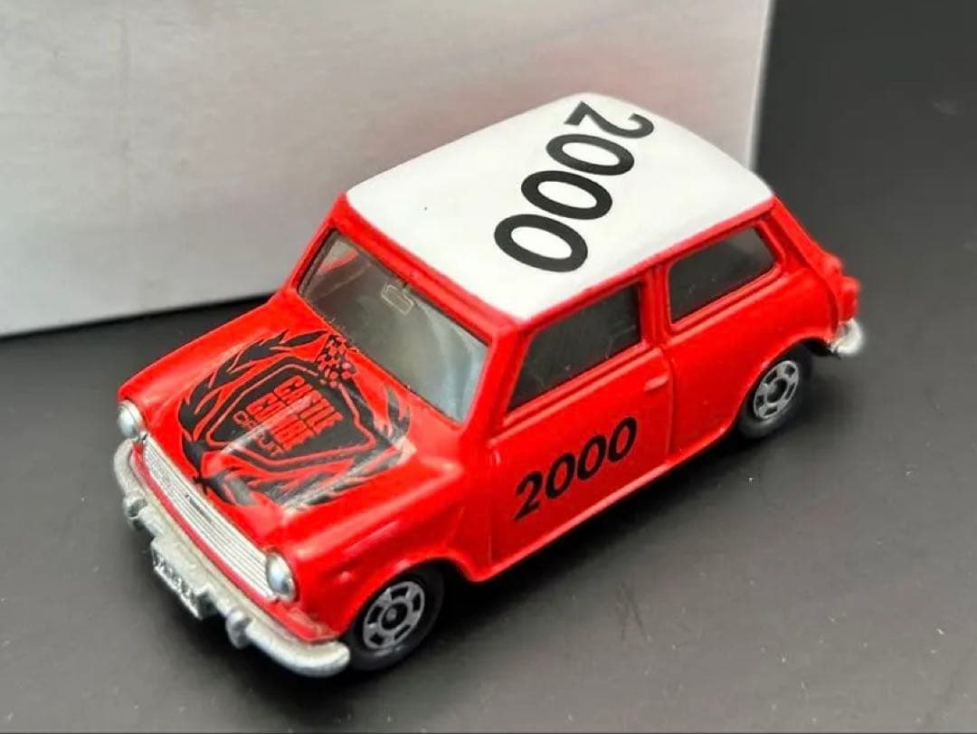 tomica MINI COOPER ミニクーパー　トラフィック特注　ミニカー