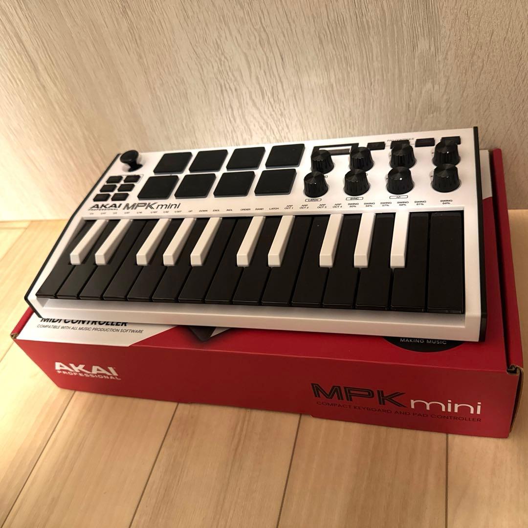 AKAI MPK mini MIDIコントローラー ホワイト