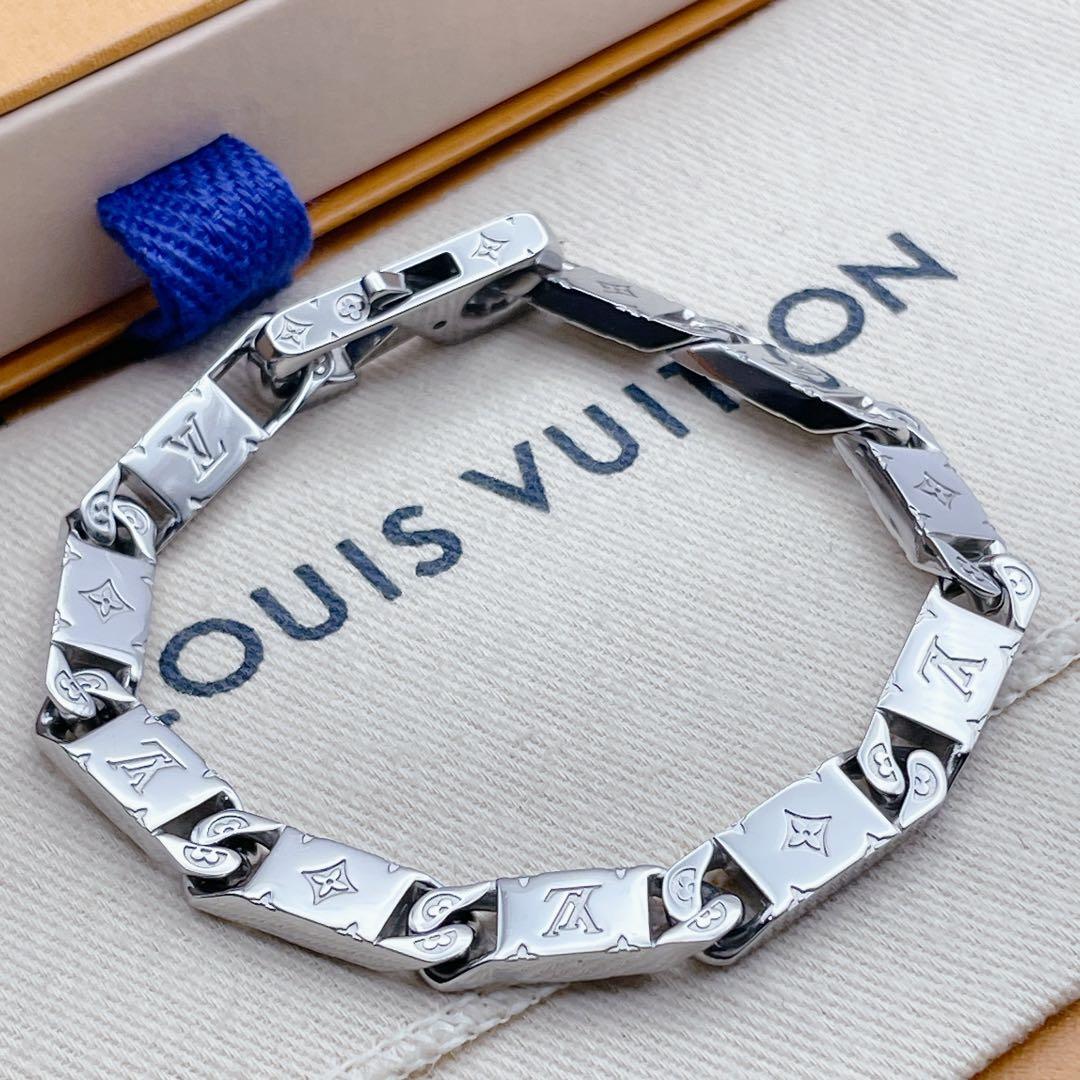 LOUIS VUITTON ブレスレット　プレート　タイドアップ　モノグラム