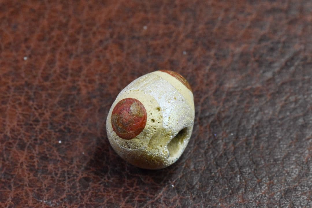 紀元前後 銀化ローマングラスアイビーズ