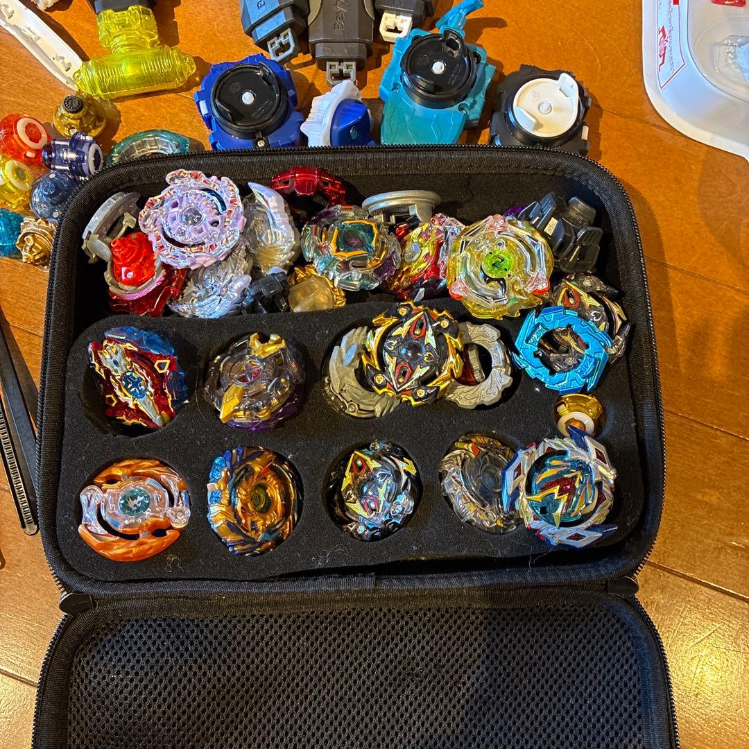 ベイブレード　セット（ケース・スタジアム付き）