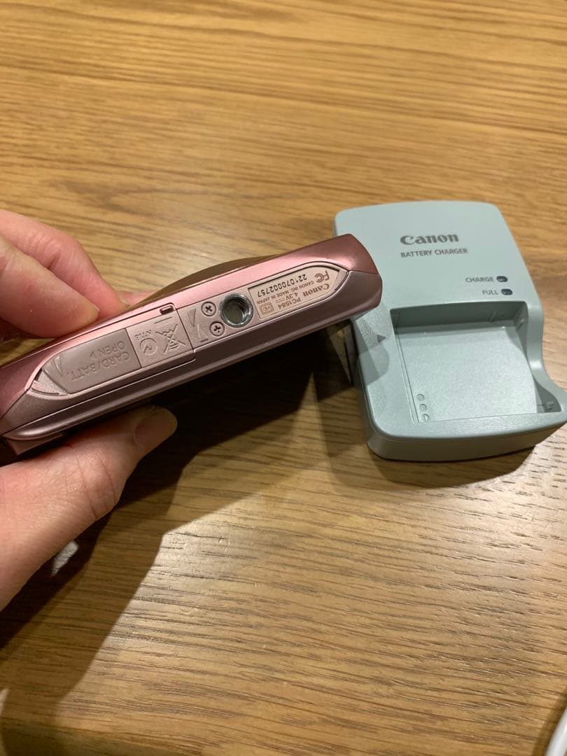 デジタルカメラ　Canon IXY 315 希少　ピンク