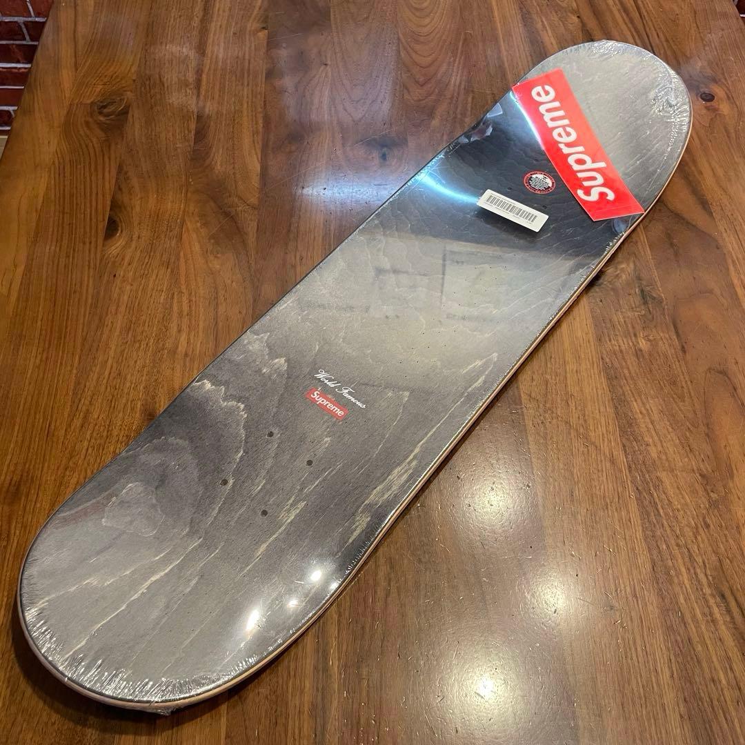 supreme シュプリーム　スケボー　スケボーデッキ　8.125 新品未使用