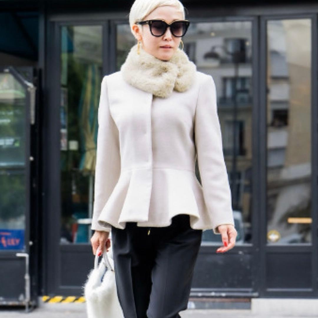 ジェンヌ エコファー襟付き ペプラム ショートコート