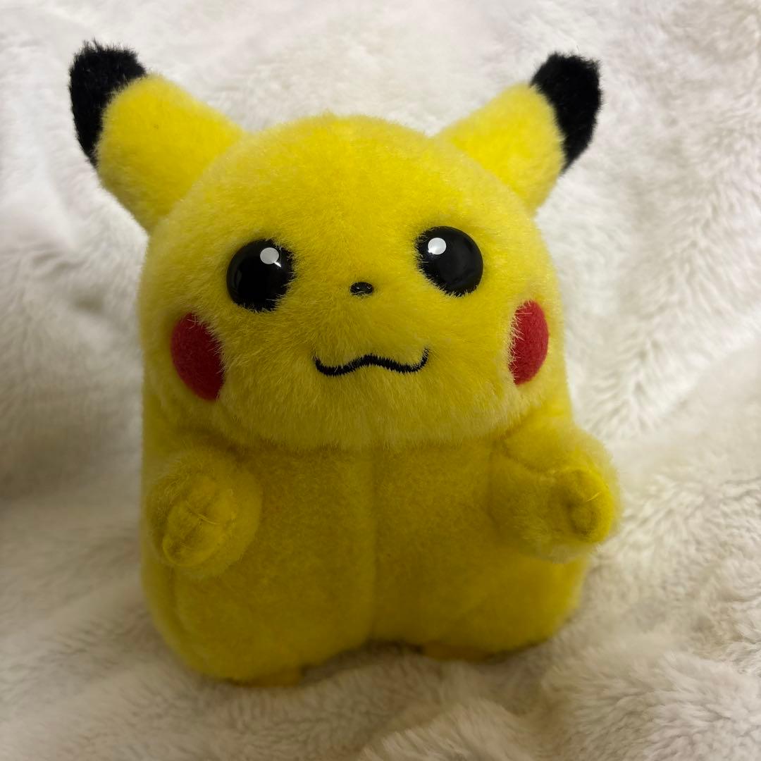 初期TOMYピカチュウぬいぐるみ