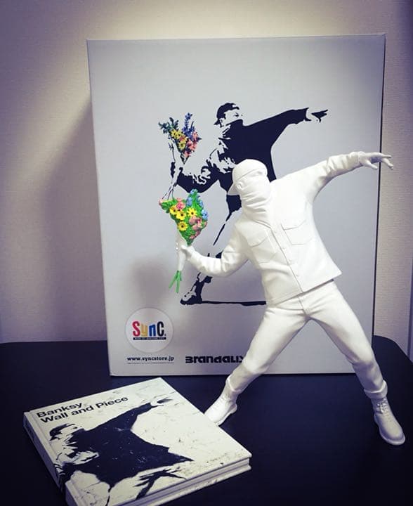 BANKSY Flower Bomber バンクシー メディコムトイ