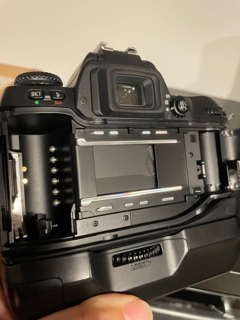 【最終値下】Nikon F80 レンズ　バッテリーグリップ付き