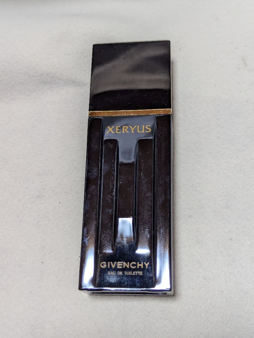 廃盤希少ジバンシィキセリュズオードトワレ100ml