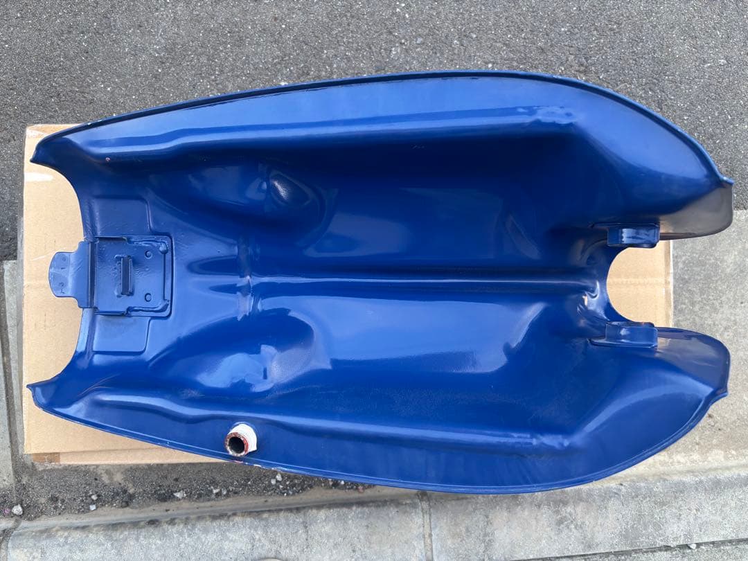 旧ヨンフォア タンク 青