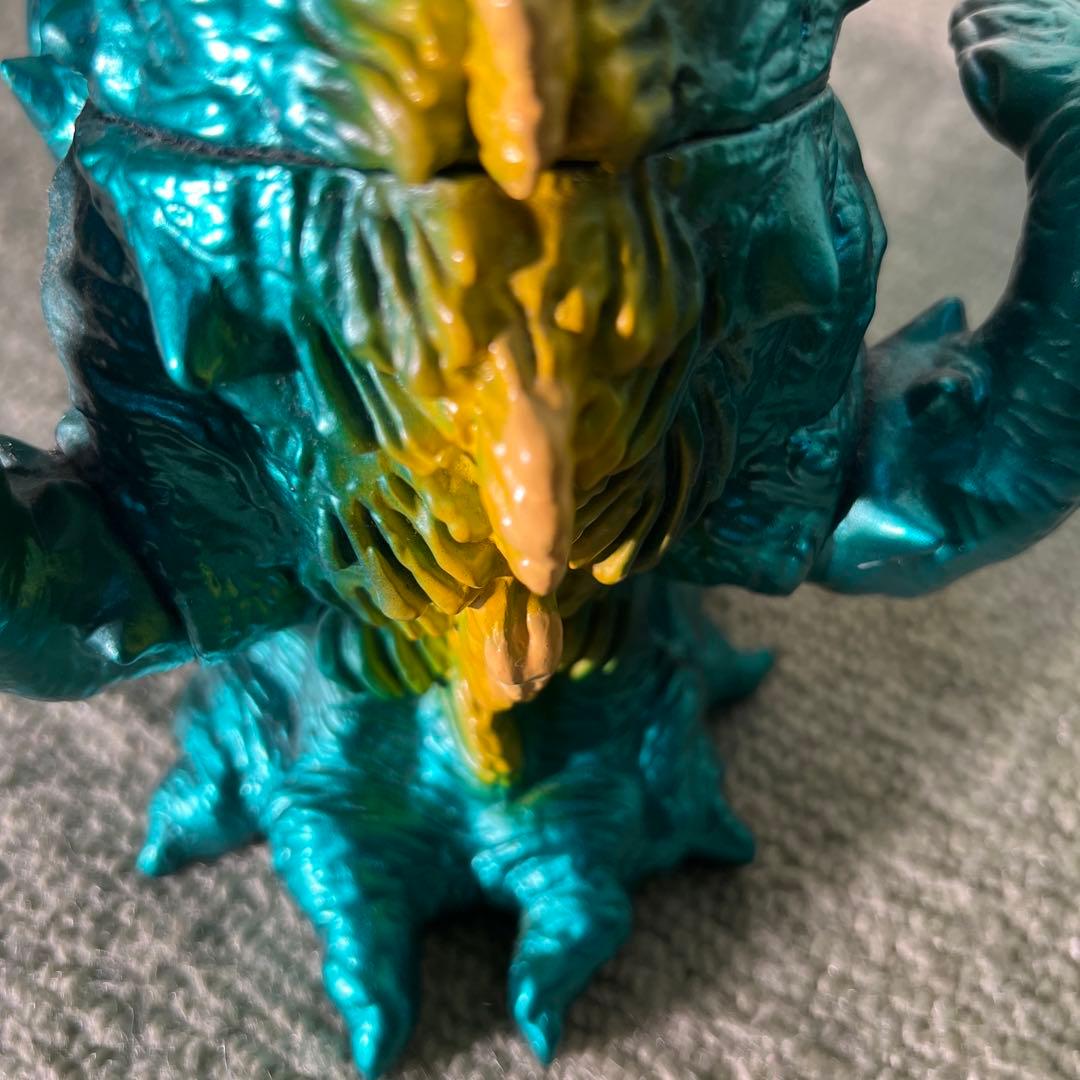 ファンクラブ限定「東宝怪獣ビオランテ」