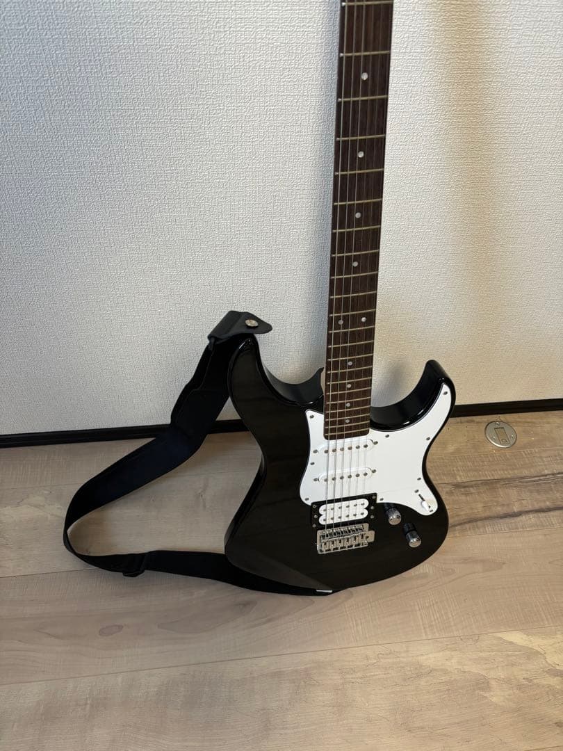 Yamaha PACIFICA ブラックエレキギター