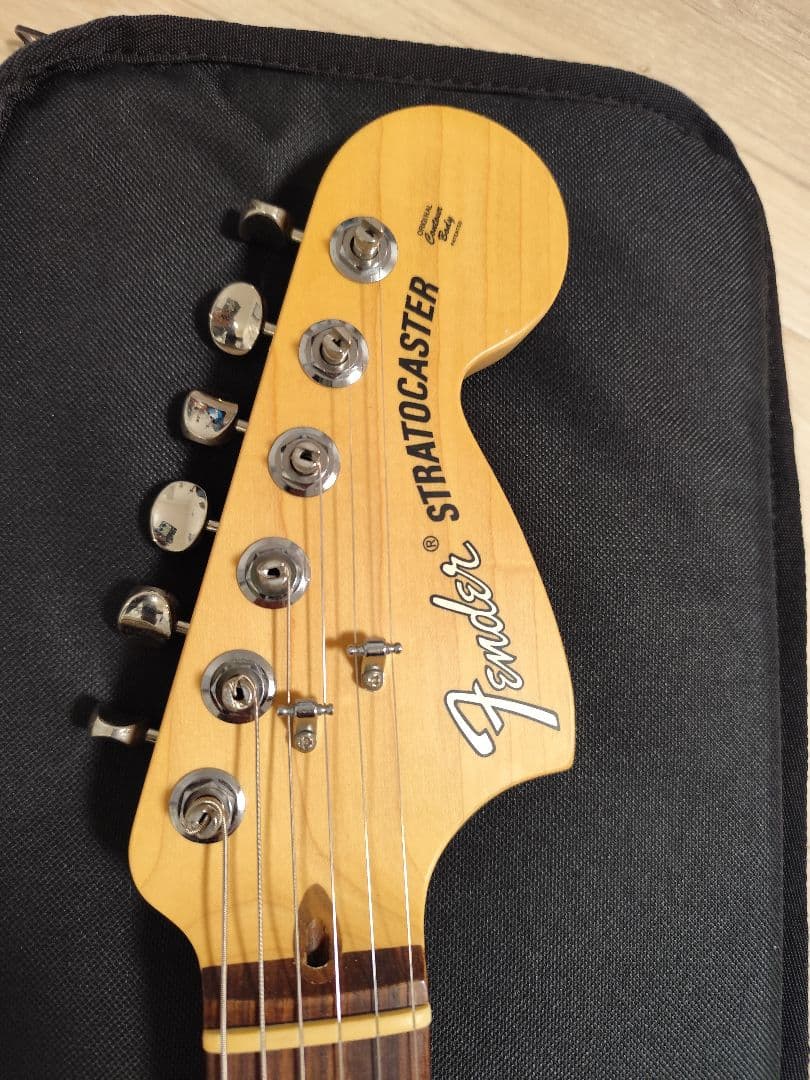 FENDER American performer ストラトキャスター HSS