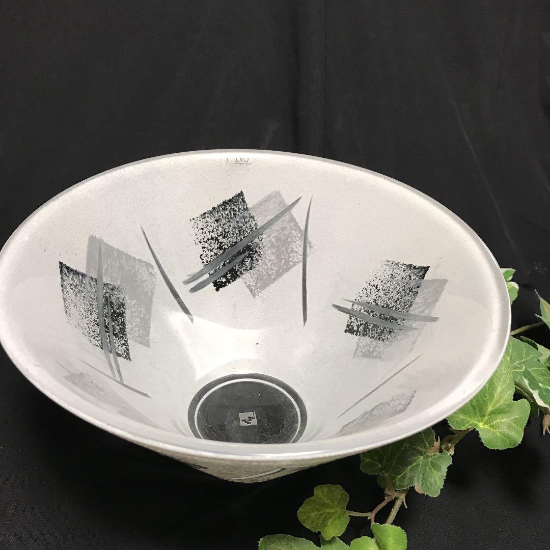 スエーデン製　ガラス工芸　nybro社　作家NS/AL 花瓶　置物　北欧雑貨