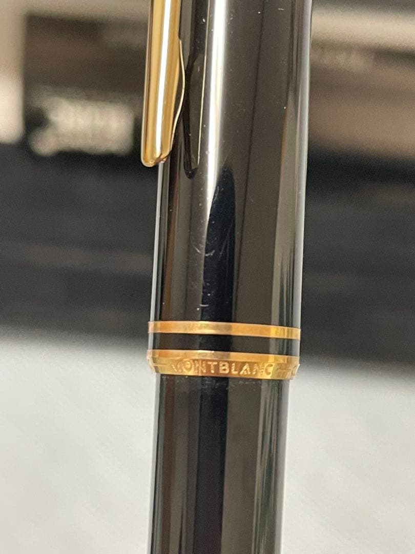 MONT BLANC ブラックボールペン本体 専用ケース付き