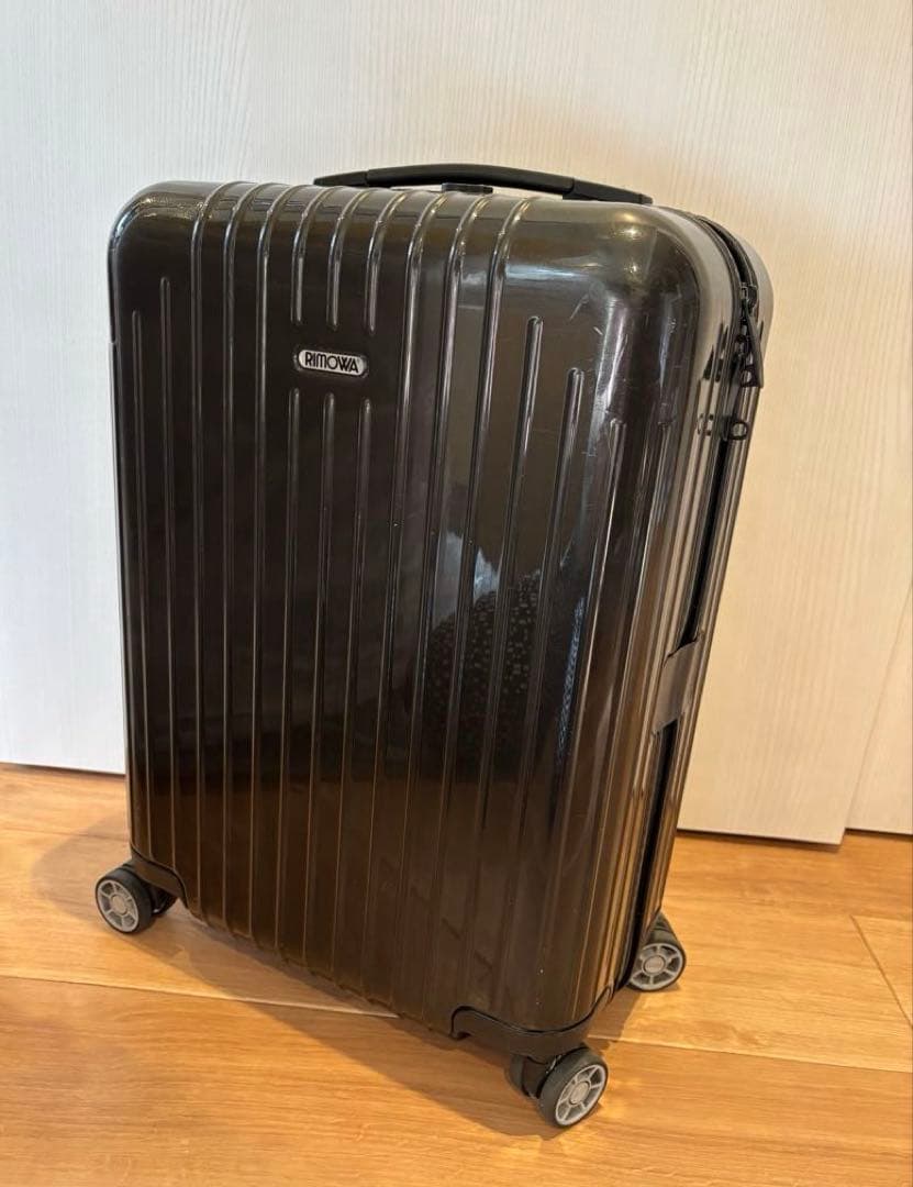 リモワ サルサエアー 33L 機内持ち込み 4輪 TSAロック　ブラック