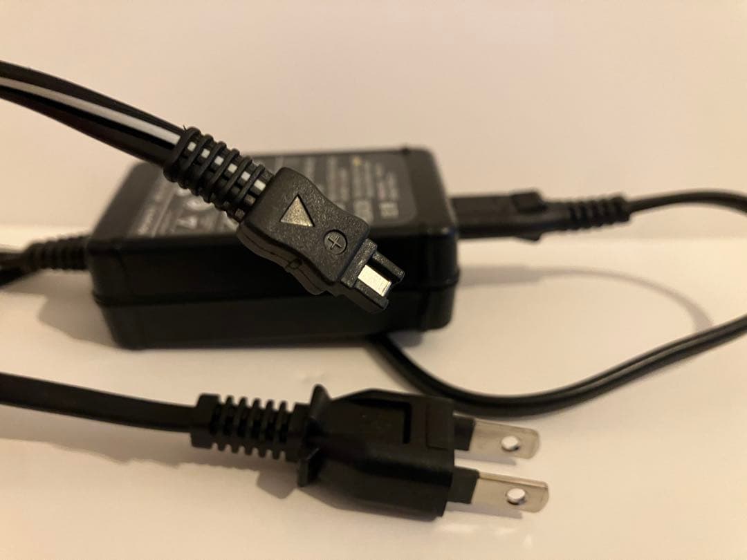 【美品・完動】SONY HDR-CX590 ビデオカメラ バッテリー・AC付属