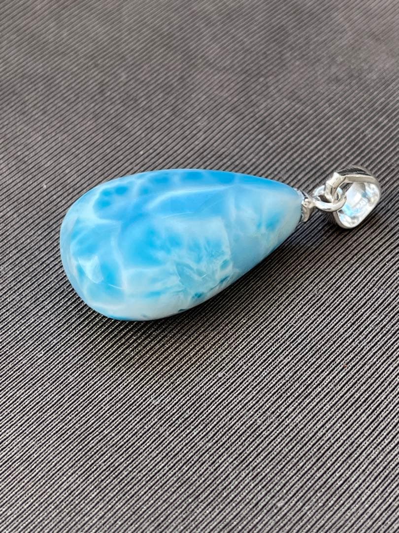天然石☆高品質！ラリマーしずく型ペンダントップ☆透明感高いブルー＆模様が美しい！