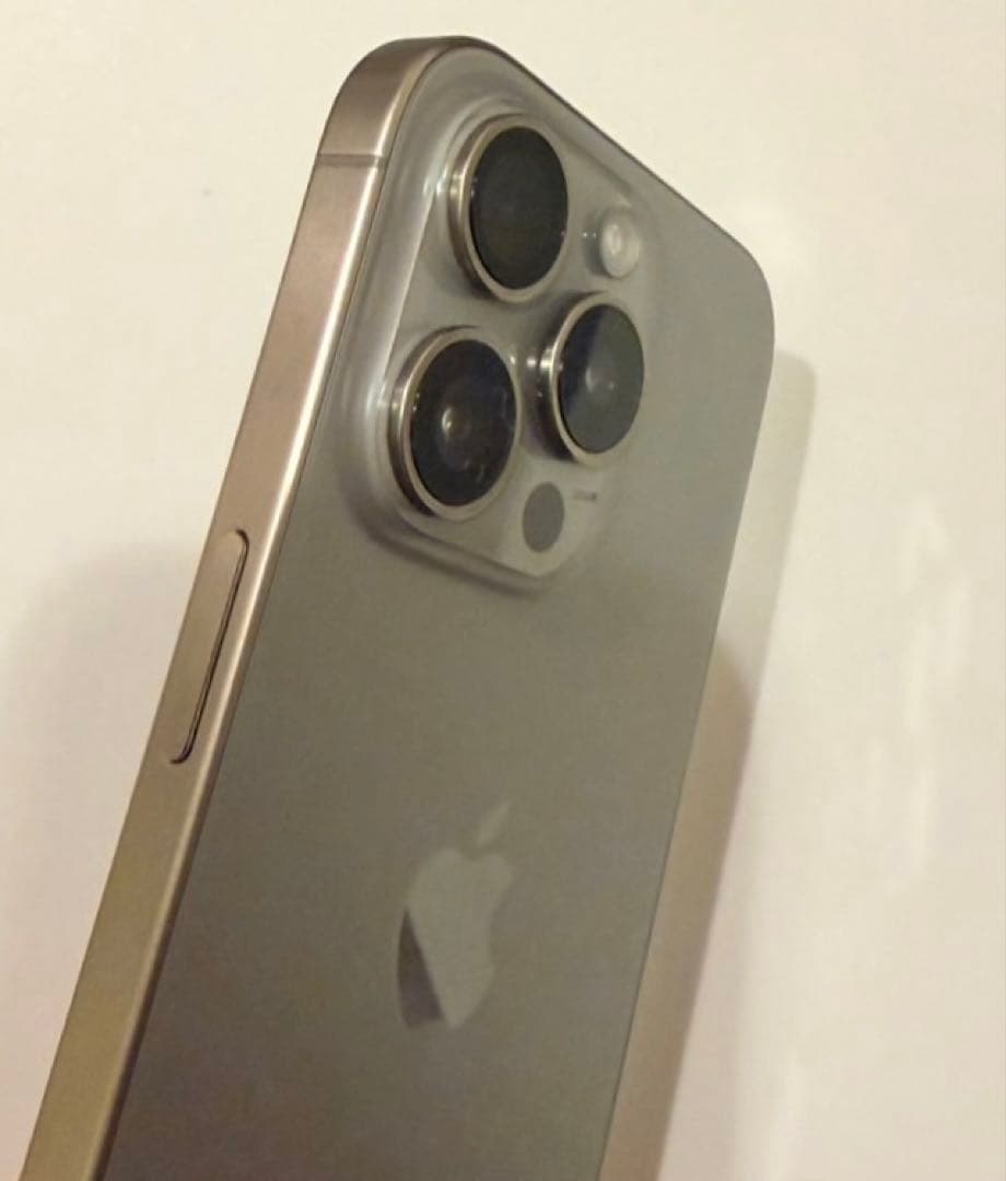 3連休値引【美品】⭐️iPhone 15 Pro 256GB⭐️ナチュラルチタニウム