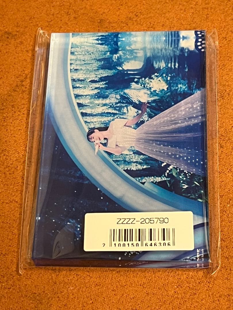 西野カナ　Fall In Love With You Again アクリル