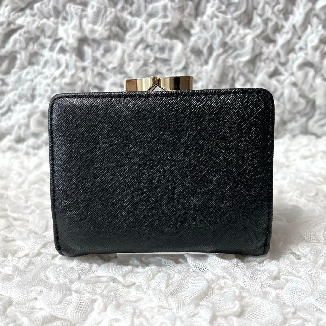 三つ折り　vivienne オーブ三つ折り財布 レザー　サフィアーノ　がま口