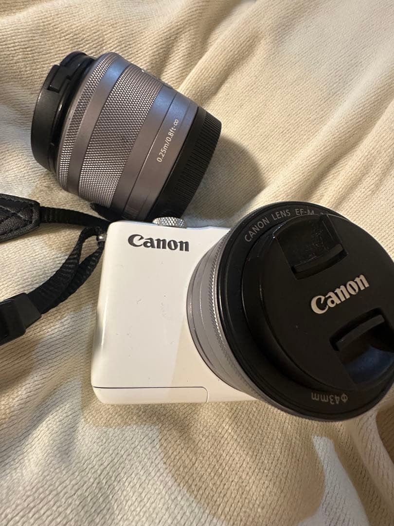 Canon EOS ミラーレスカメラセット（ダブルレンズセット）