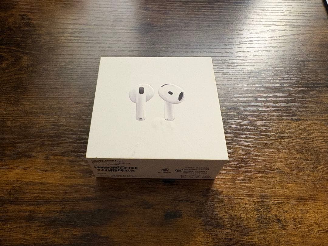 【美品】AirPods4本体　箱付き　ノイズキャンセリング（SNC）なし