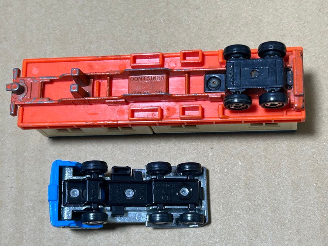 ロングトミカ いすゞ V12 ハウストレーラー 青ヘッド