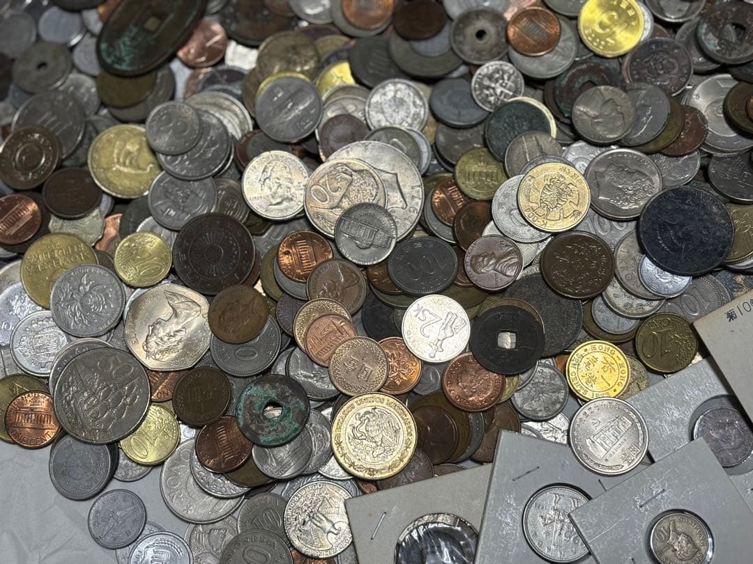 ミ*モ様 古銭　外国　メダル　記念硬貨　穴銭　まとめて　約4.7キロ