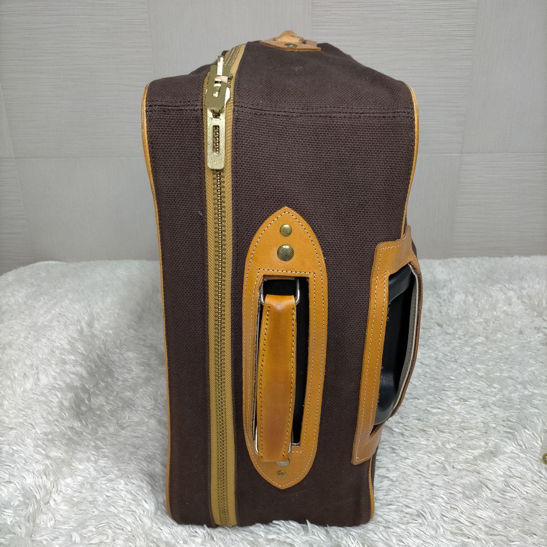 【美品】グローブトロッター　スーツケース カバー付き 2輪　機内持ち込み