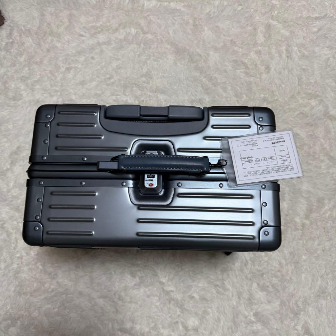 【使用一度】INNOVATOR アルミキャリーケース 1611stp 42L