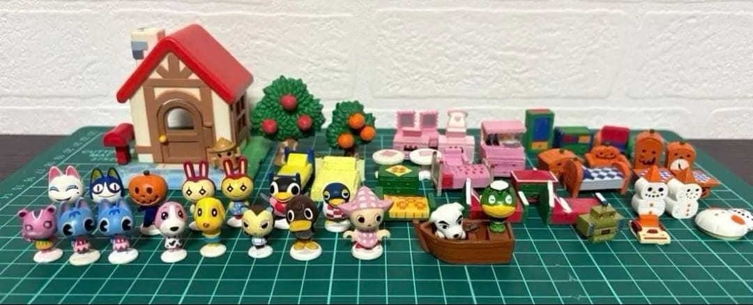 【希少】どうぶつの森 森をつくろう！ フィギュア家具セット 大量セット
