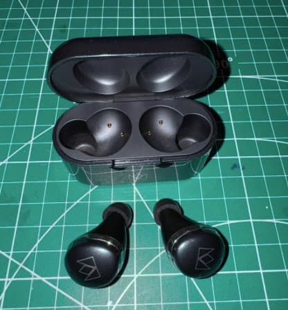 イヤホン Noble Audio Falcon Max