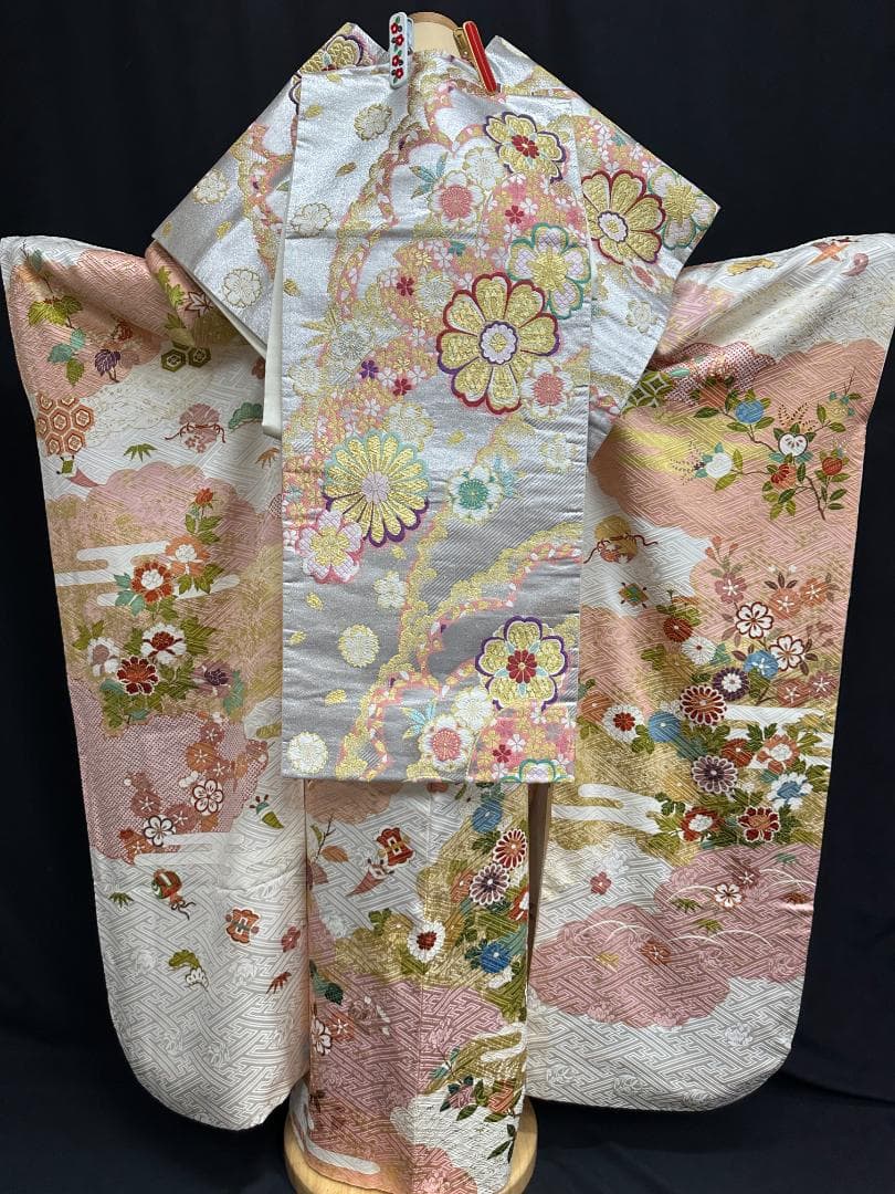 吉澤友禅 ピンク地 古典柄 金駒刺繍 振袖 袋帯フルセット