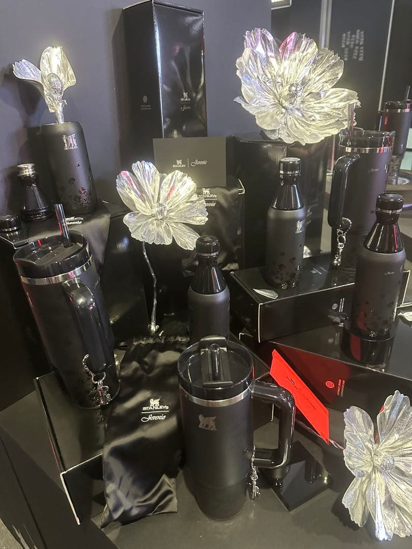 韓国限定　Stanley1913 x JENNIE スタンレー　ジェニコラボ