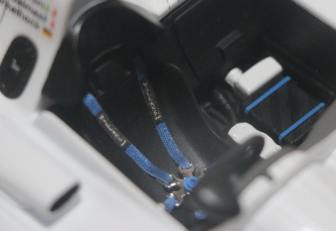 貴重 京商製BMW　Ｖ１２ＬＭＲ　1／１８　１９９９ル・マン２４Ｈ優勝車　中古品