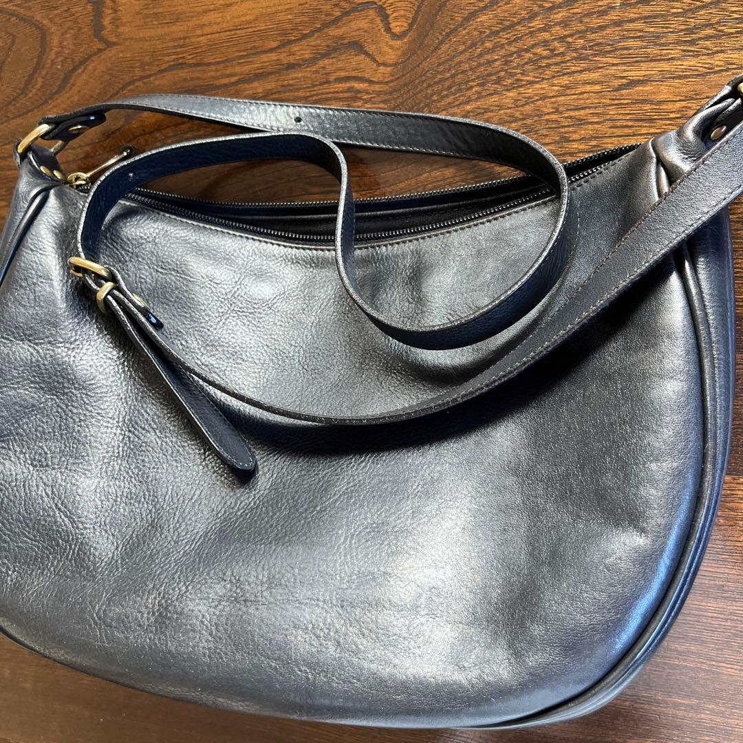 イルビゾンテバッグIL BISONTE 三日月 2wayショルダー バッグＬ