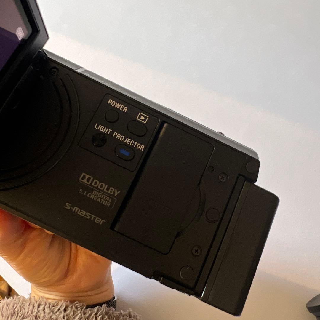 美品　SONY HDR-PJ590V ビデオカメラ プロジェクター内蔵