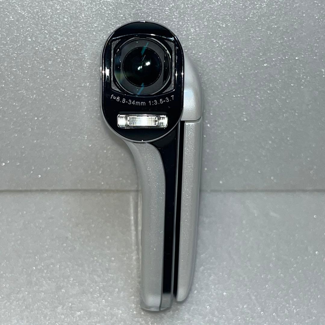 ☆極美品☆SANYOデジタルムービーカメラXacti DMX-CG100ホワイト