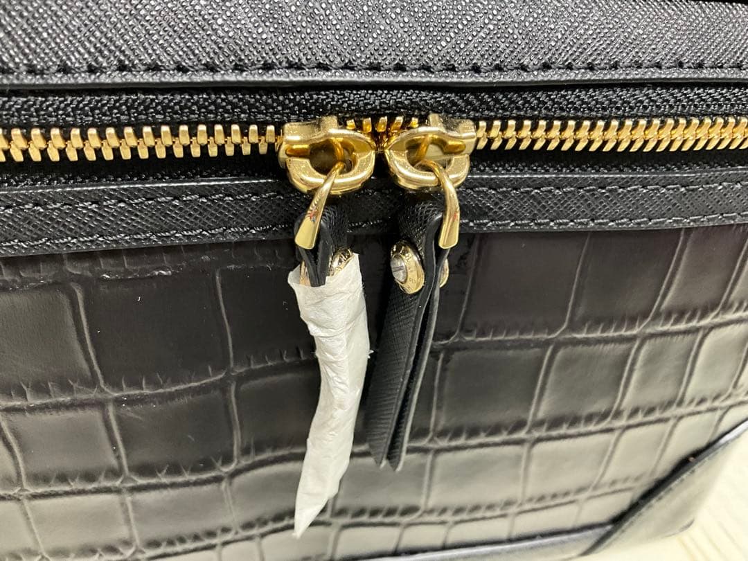 セール　ヘンリベンデル　黒 クロコダイル風 トレインバック　未使用品