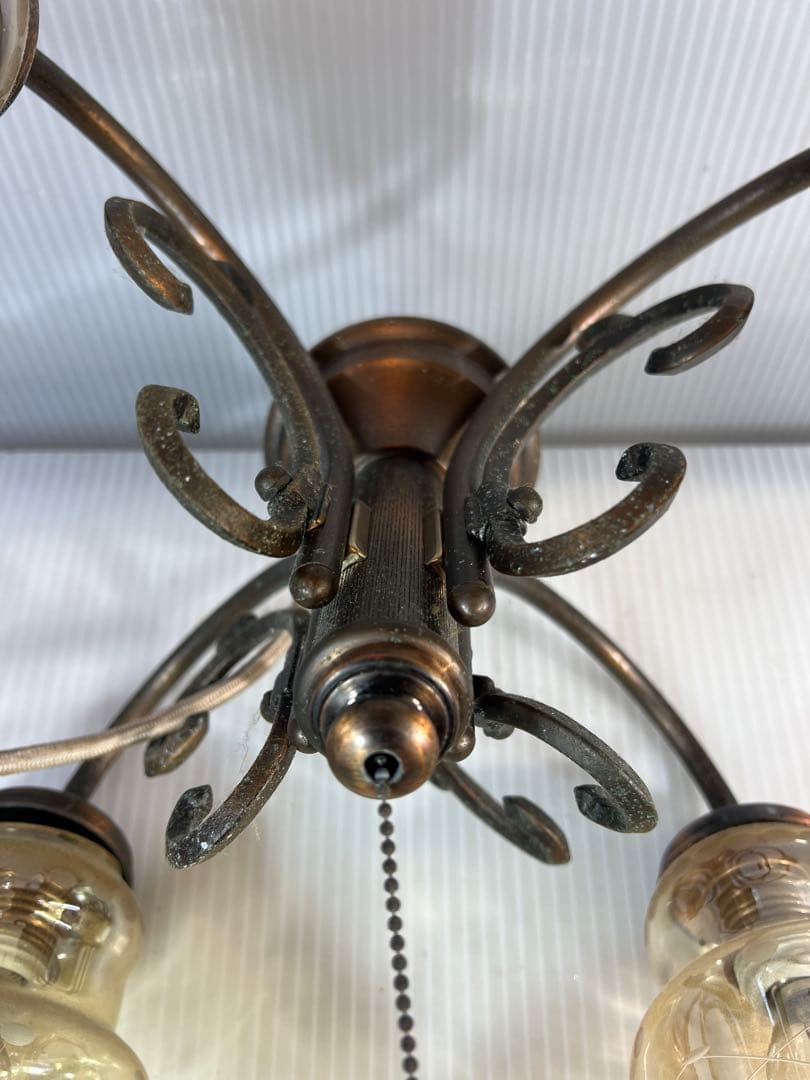 クラシックスタイル 4灯シャンデリア