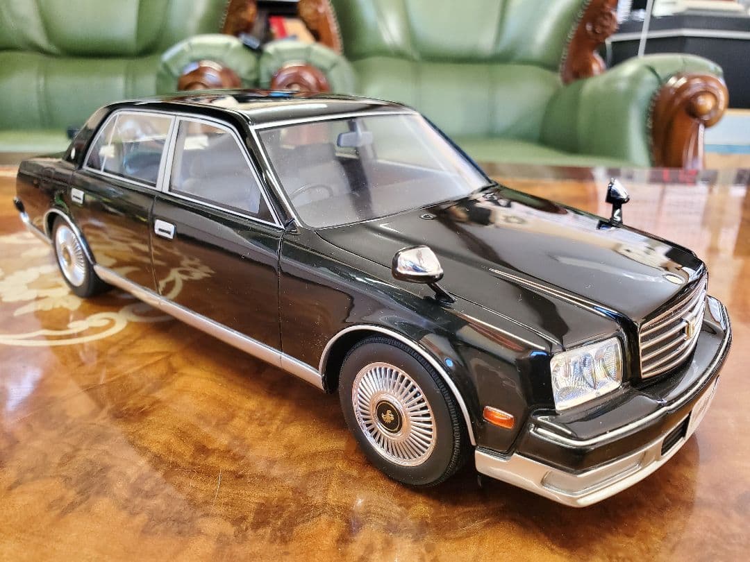 希少な京商サムライ　センチュリー1/18 702台限定299台目　GZG50