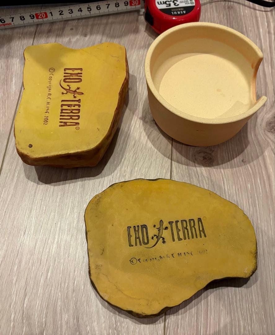 飼育ケージ 3個セット　おまけのエサ皿　シェルター付き