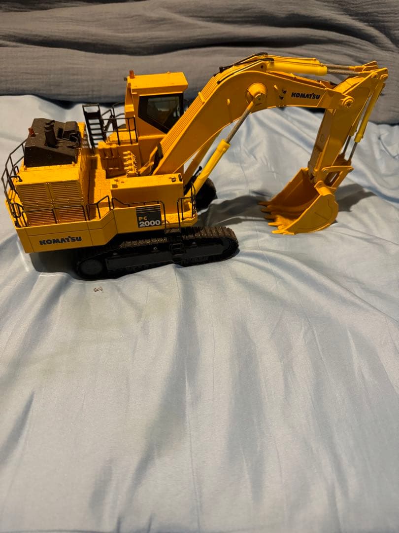 KOMATSU PC2000 ミニチュア 重機 1/50