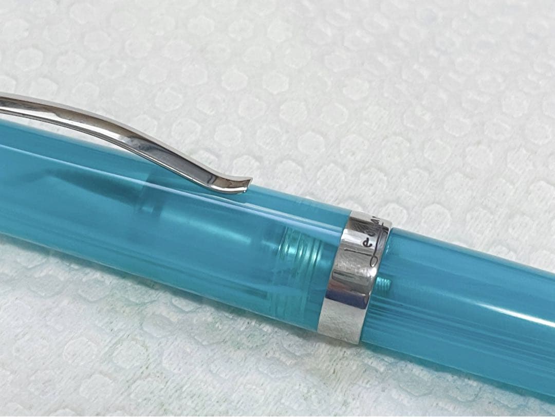 レオナルド メッセンジャーコレクション アクア